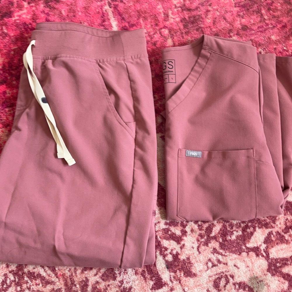 FIGS Large/P Zamora joggers & L Catarina top